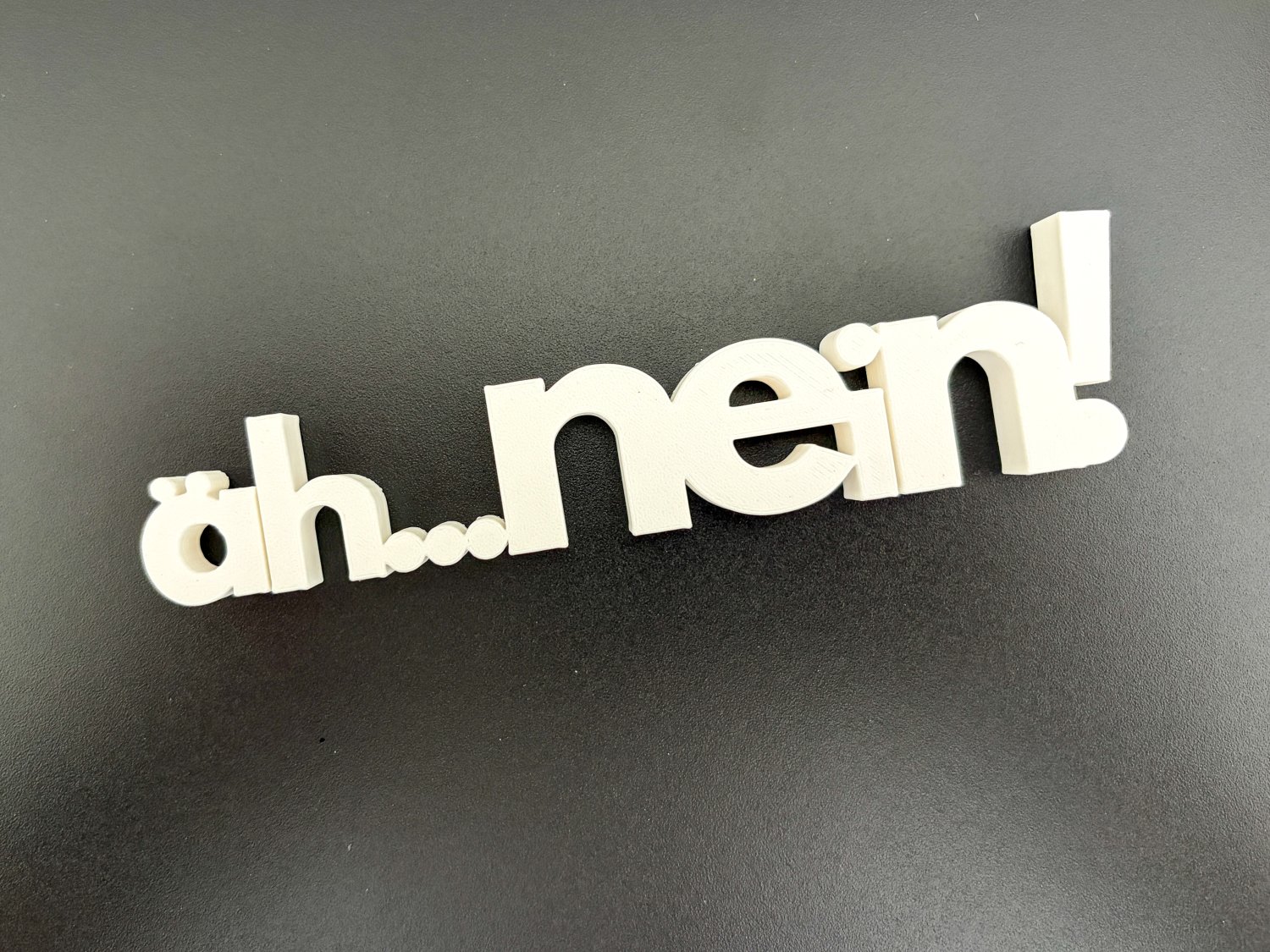 Äh Nein Deko Schriftzug – lustige 3D Druck Dekoration – witziges Statement für Büro & Zuhause – Geschenk Idee Humor