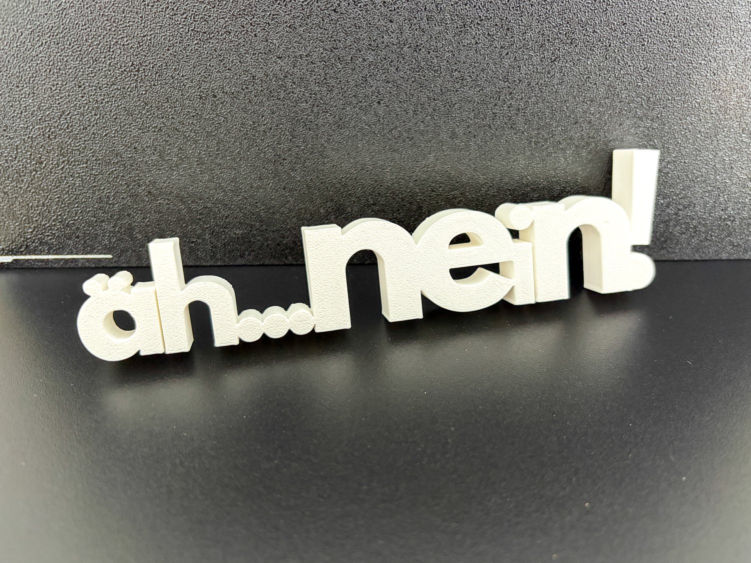 Äh Nein Deko Schriftzug – lustige 3D Druck Dekoration – witziges Statement für Büro & Zuhause – Geschenk Idee Humor