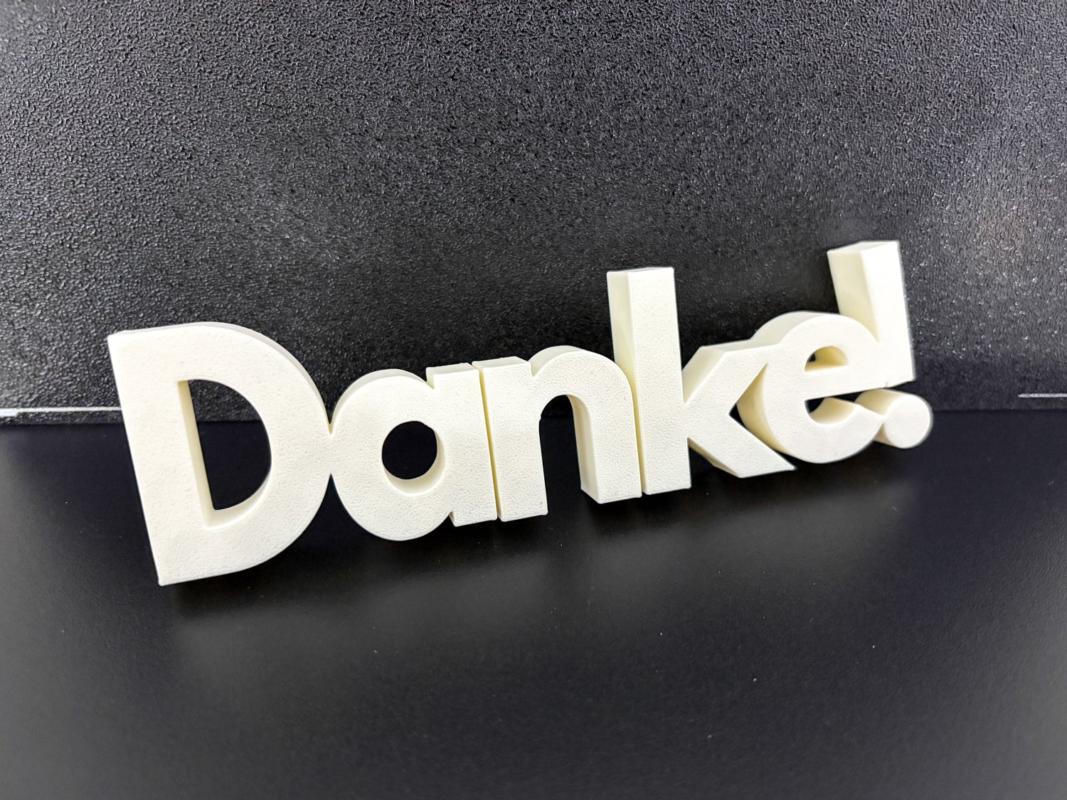 Danke Schriftzug Deko – 3D Druck freistehend – Geschenk als Dankeschön für Erzieher, Kollegen & Kunden – moderne Dekoration