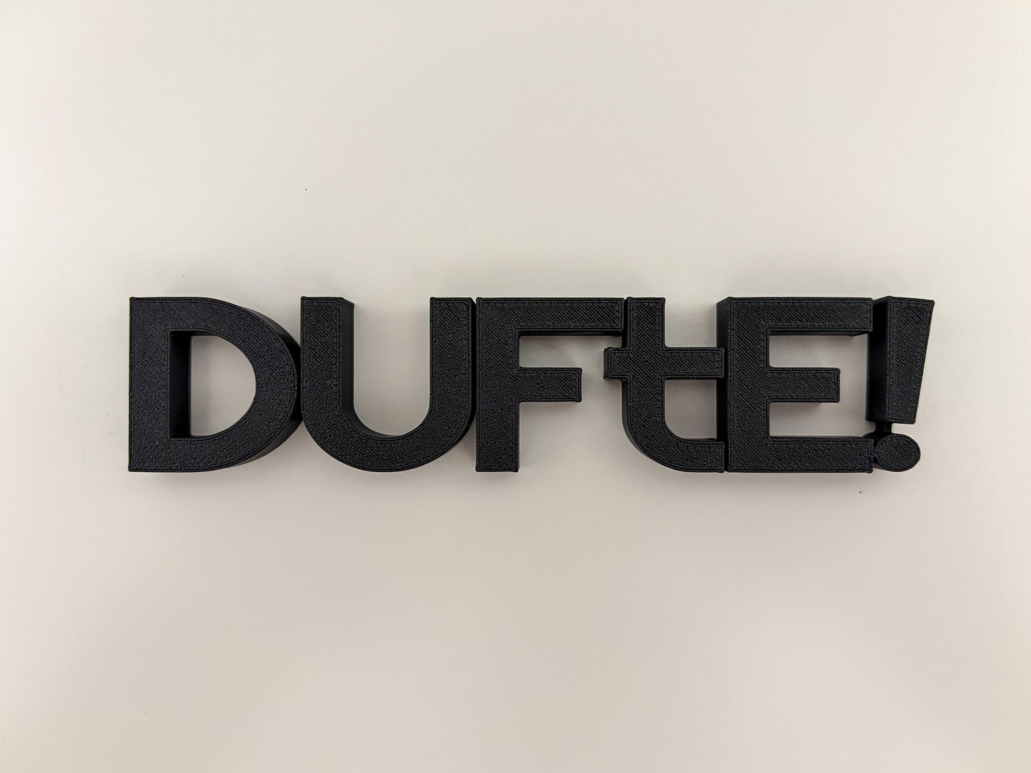 Dufte Schriftzug Deko – 3D Druck freistehend – humorvolles Statement für Wohnzimmer, Büro oder Küche – originelle Geschenkidee