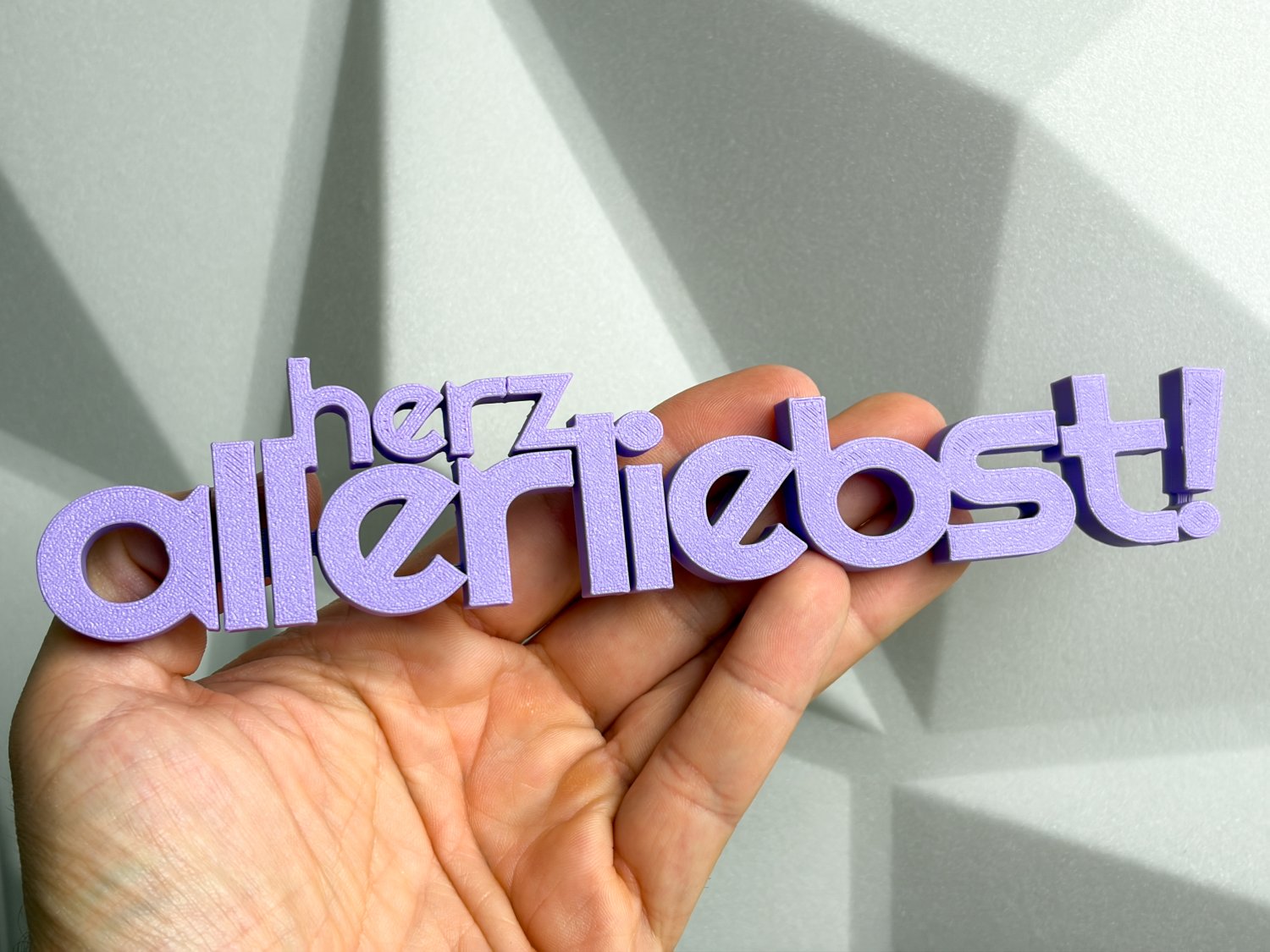 herzallerliebst Schriftzug Deko – 3D Druck freistehend – verspieltes Statement für Wohnzimmer, Kinderzimmer oder Geschenkidee