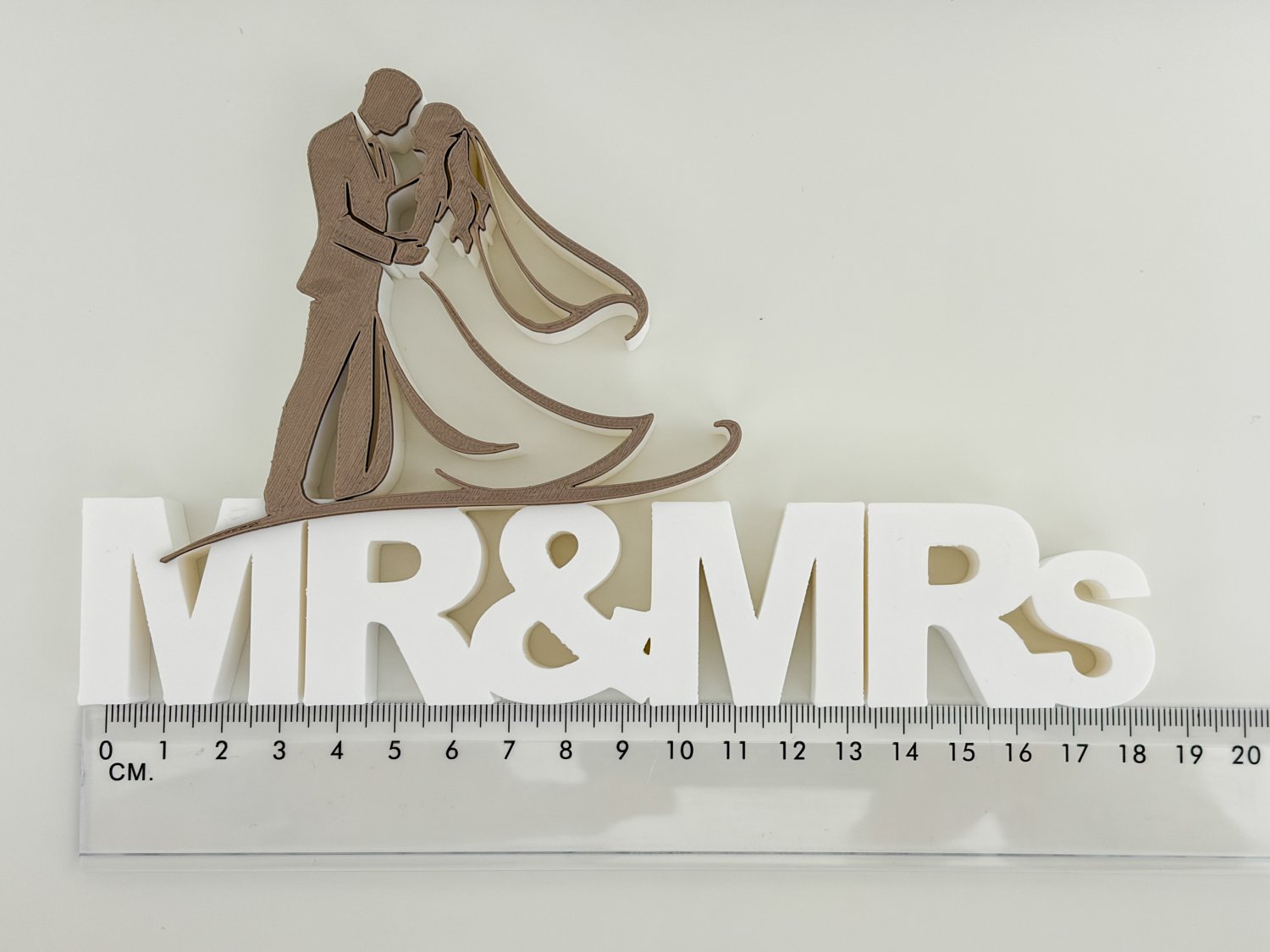 Hochzeit Deko Schriftzug Mr & Mrs – Tischdeko Hochzeit – Hochzeitsgeschenk – Dekoration für Verlobung und Jahrestag