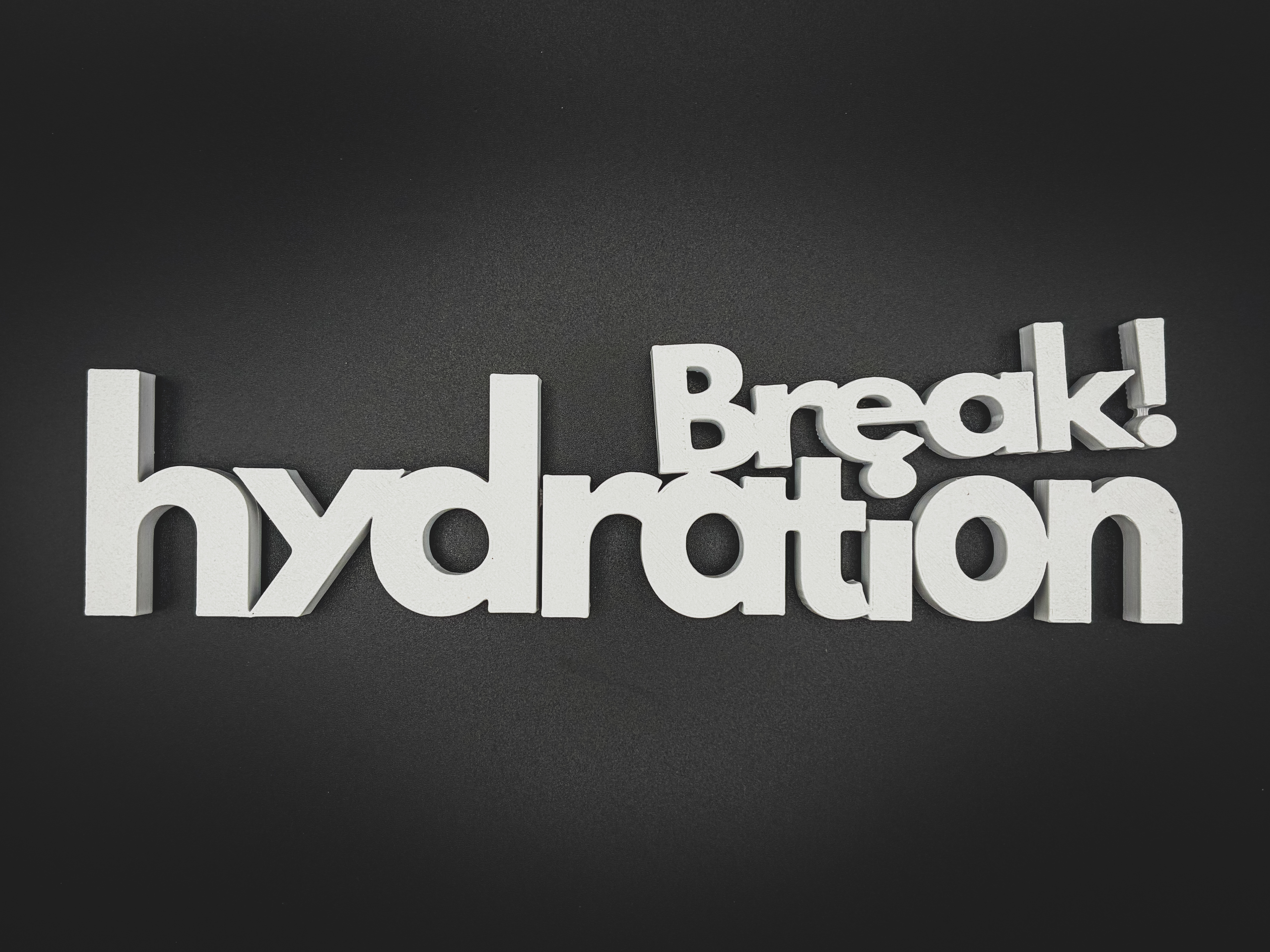 Hydration Break Schriftzug Deko 3D Druck freistehend modernes Statement für Wohnzimmer Büro Studio Fußball Fan Geschenk Public Viewing