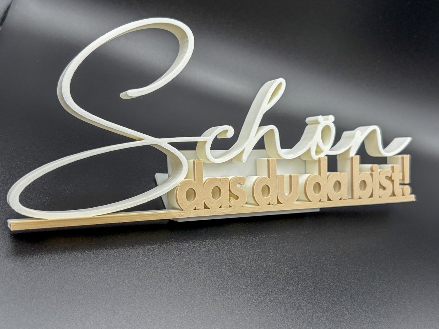 Schön dass du da bist Schriftzug Deko – 3D Druck freistehend – Willkommensschild für Zuhause, Studio oder Büro – moderne Begrüßungsdeko