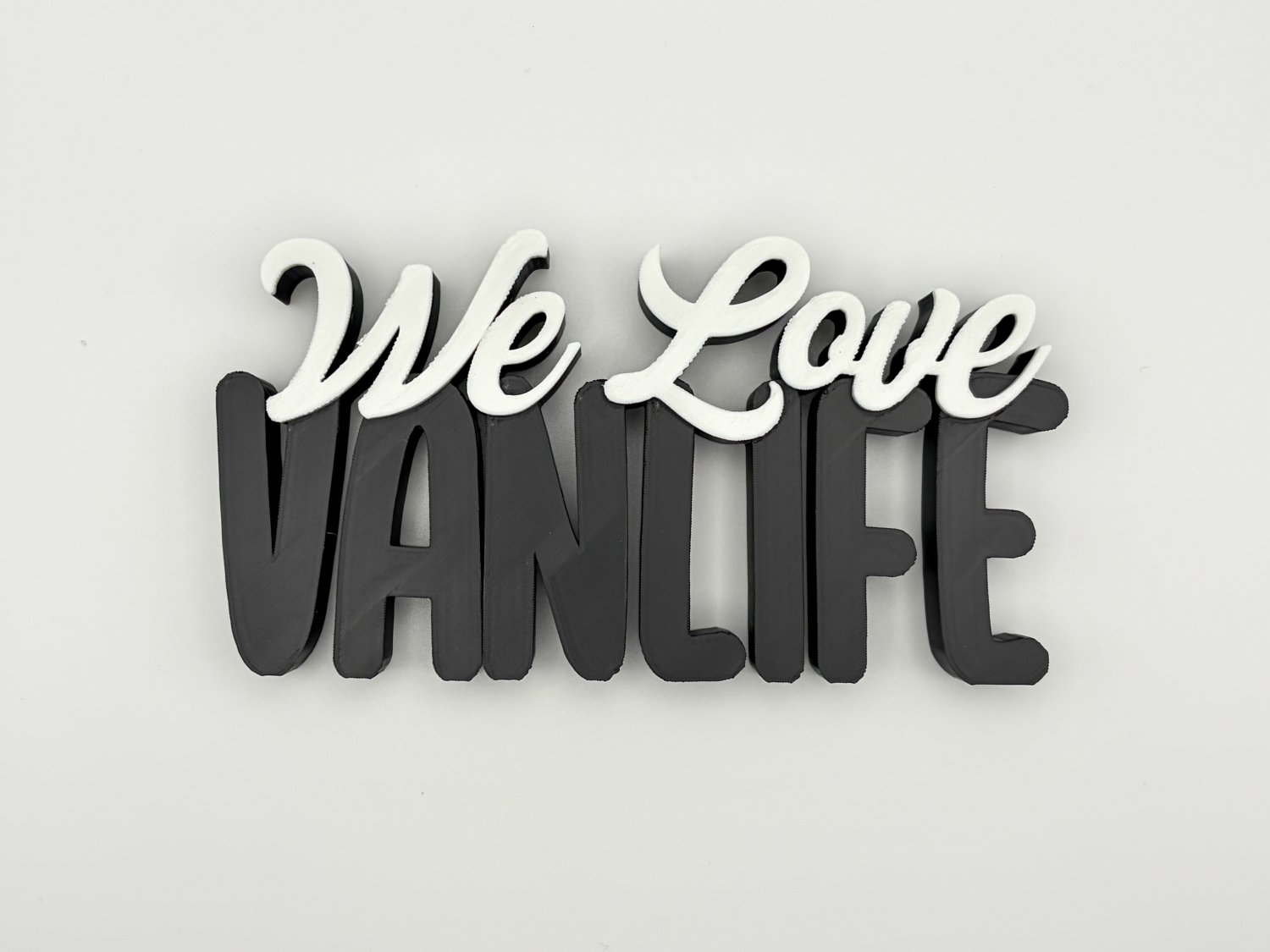 We Love Vanlife Schriftzug Deko – 3D Druck freistehend – Camper Deko für Wohnmobil, Campervan oder Vanlife Fans – Geschenk Camping